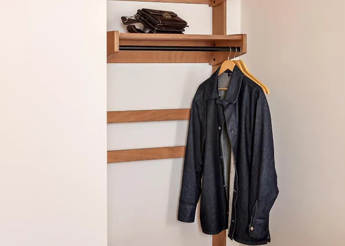 Alfred Centre Wilson - Renove Отель 3*