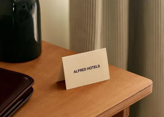 Alfred Centre Wilson - Renove 3* Тулуза