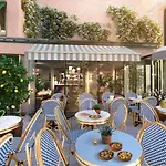 Alfred Centre Wilson - Renove 3*