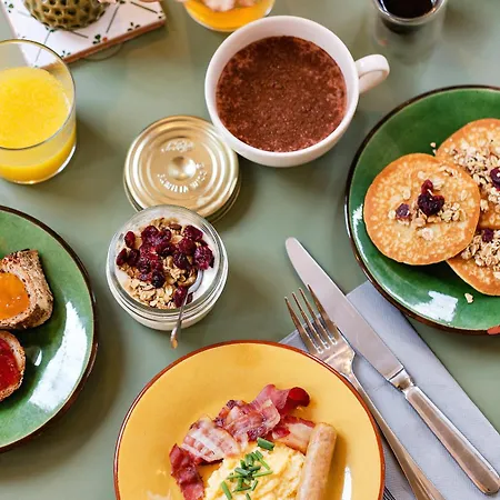 Alfred Centre Wilson - Renove 3*